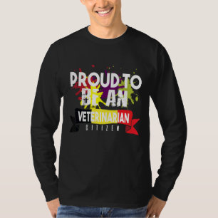 Proud veterinarian citizen Profession career worke T-Shirt