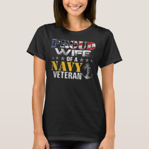  Proud Wife Of A Navy Veteran American Flag T-Shirt