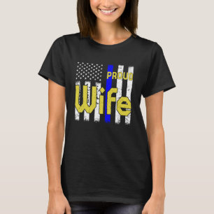Proud Wife of a Police Officer Vintage for Policew T-Shirt