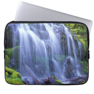 Proxy Falls in Oregon's Central Cascade Mountains Laptop Sleeve