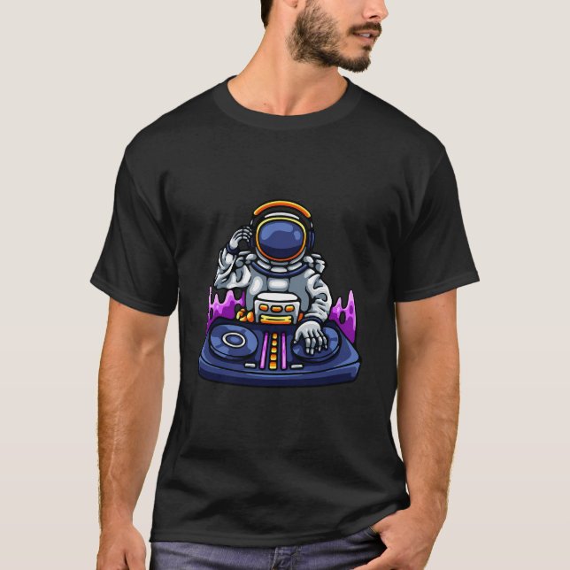 Psychedelic Astronaut Dj In Space Edm Music Festiv T-Shirt (Front)