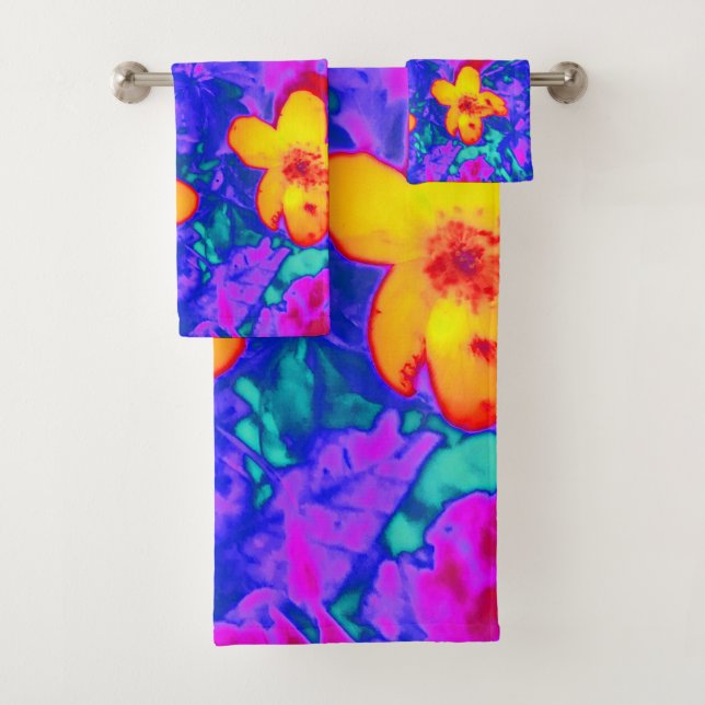 psychedelic flowers 4 bath towel set (Insitu)