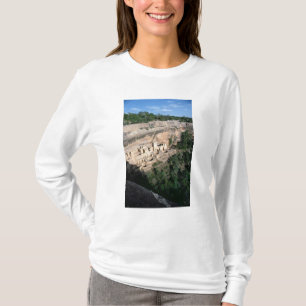 Pueblo Indian cliff dwellings T-Shirt
