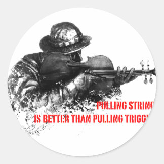 Pulling strings violin classic round sticker
