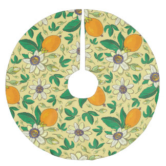Pumpkins & Leaves: Autumn Harvest Brushed Polyester Tree Skirt