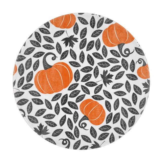 Pumpkins, leaves: cute autumn pattern. cutting board (Front)