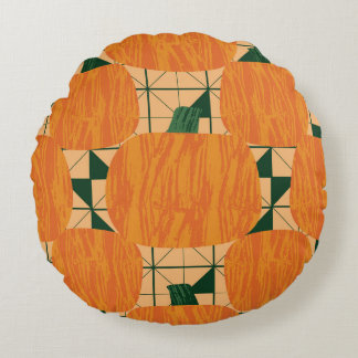 Pumpkins: Retro Geometric Triangle. Round Cushion