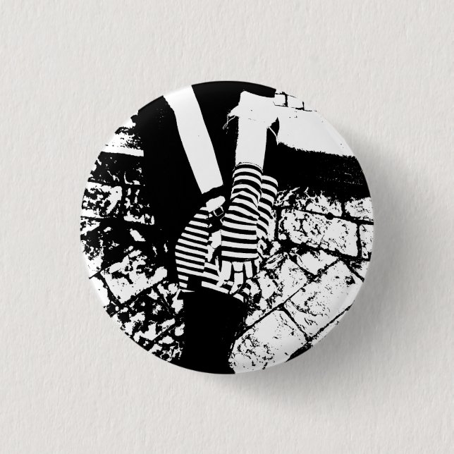 punk hearted 3 cm round badge (Front)
