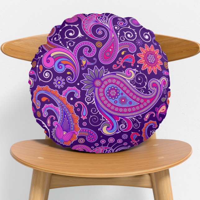 Purple and Pink Paisley Groovy  Round Cushion (Creator Uploaded)
