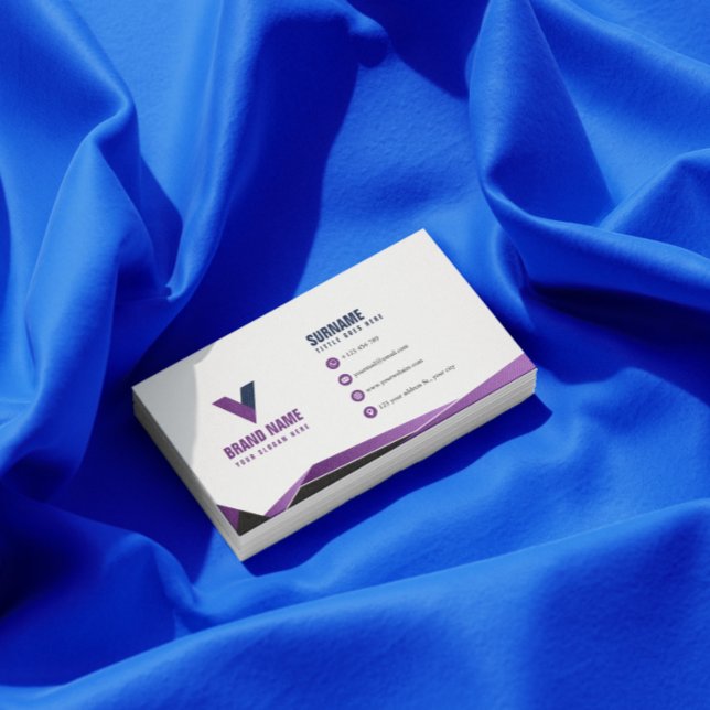 Purple Elegant Modern Business Card (Creator Uploaded)