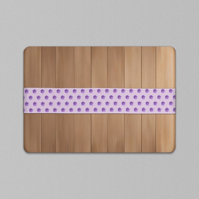 Purple Geranium Flower Seamless Pattern on Long Table Runner (Purple Geranium flower seamless pattern on table runner)