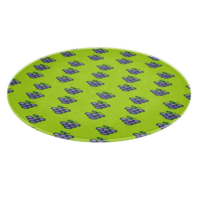 Purple grapes pattern on green cutting board (Corner)