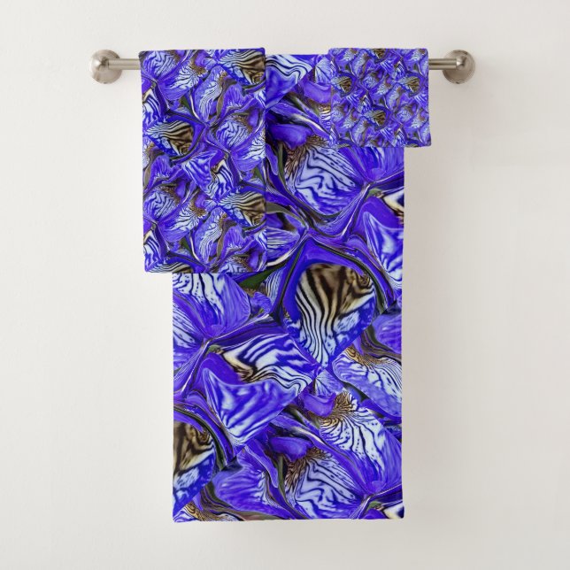 Purple Iris Flower / Slanted / Tiled / Bath Towel Set (Insitu)
