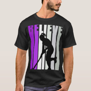 Purple Retro Girls Birthday Field Hockey Queen Fan T-Shirt