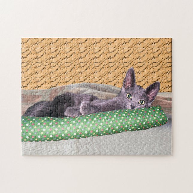 Puzzle - Gray Cat with Toy (Horizontal)