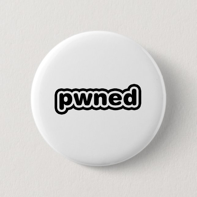 pwned 6 cm round badge (Front)