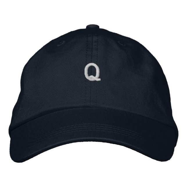 Q Letter prined Monogram Initial Embroidered Hat (Front)