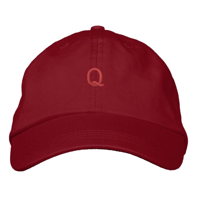 Q Letter prined Monogram Initial Embroidered Hat (Front)