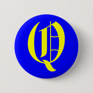 Q - OLD ENGLISH 6 CM ROUND BADGE