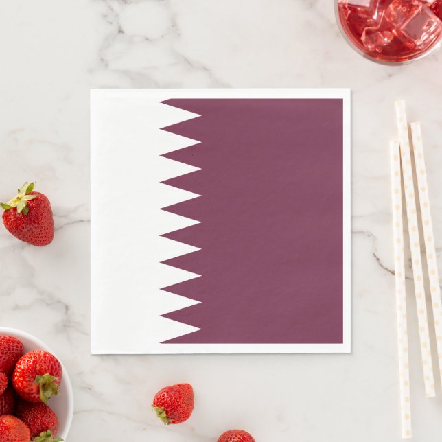 Qatar flag napkin (Insitu)