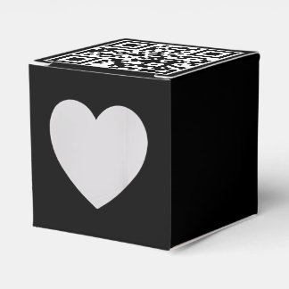 QR Code Only Heart Favour Box