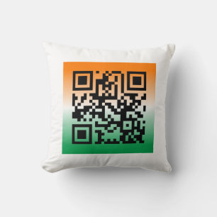 QR Code® Saying: HAPPY ST. PATRICK’S DAY Cushion