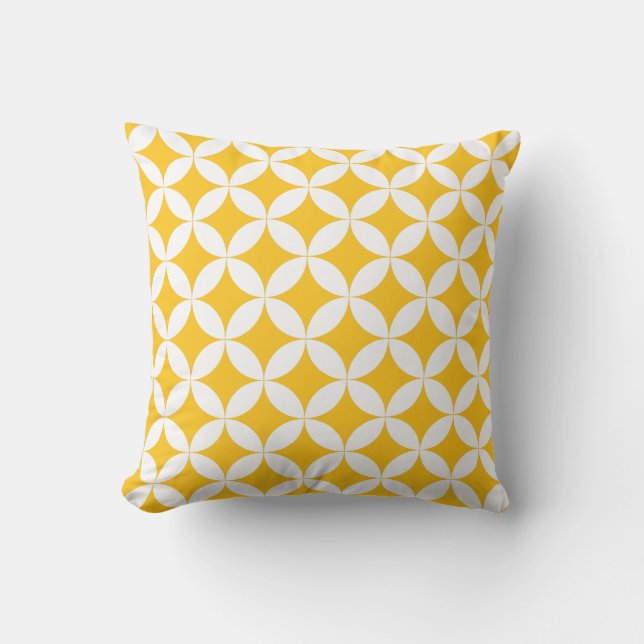 Quarter circles links pattern yellow white pillow (Front)