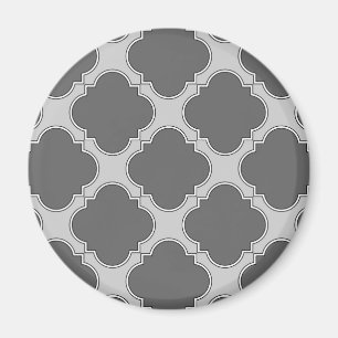 Quatrefoil in shades of gray magnet