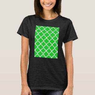 Quatrefoil Pattern In White Outline On Summer Gree T-Shirt