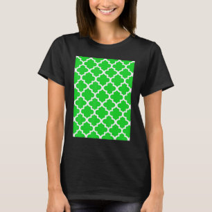 Quatrefoil Pattern In White Outline On Summer Gree T-Shirt
