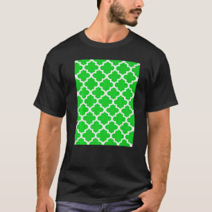 Quatrefoil Pattern In White Outline On Summer Gree T-Shirt