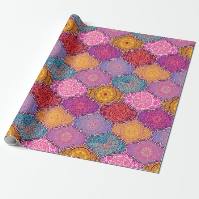 Quatrefoil pattern wrapping paper (Unrolled)