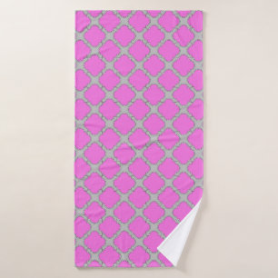 Quatrefoil pink and grey bath towel