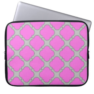 Quatrefoil pink and grey laptop sleeve