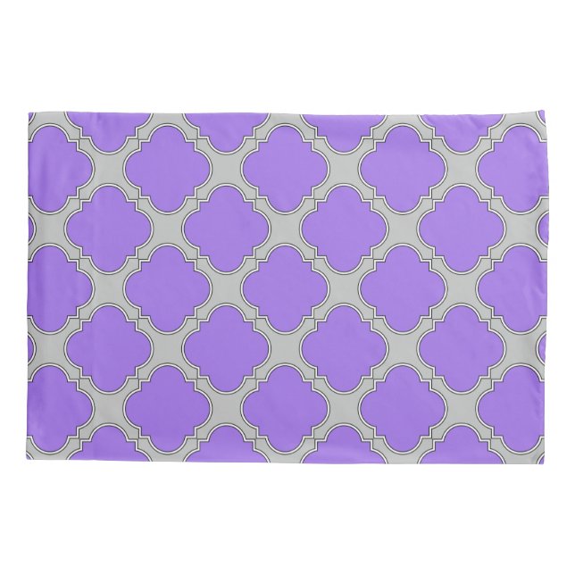 Quatrefoil purple and grey pillowcase (Back)