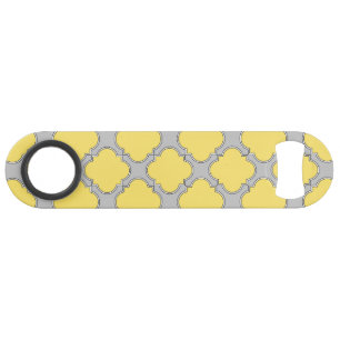 Quatrefoil yellow and grey
