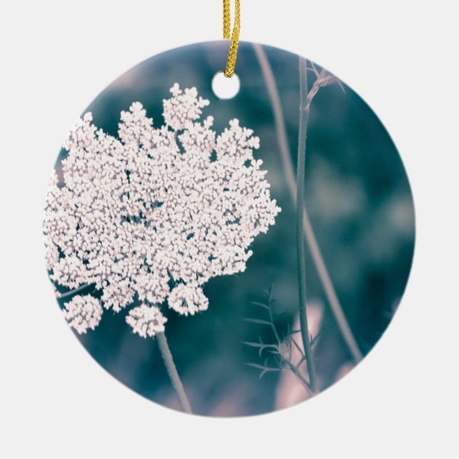 Queen Anne Lace Flower Ceramic Tree Decoration (Front)