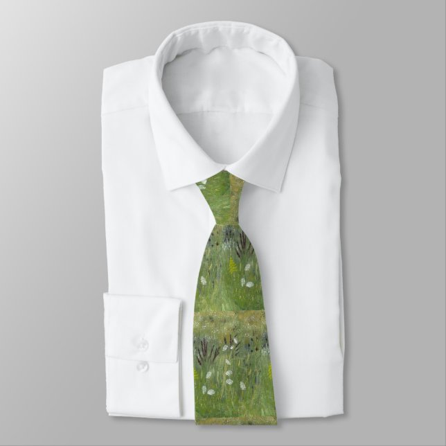 Queen Anne's Lace Tie (Tied)