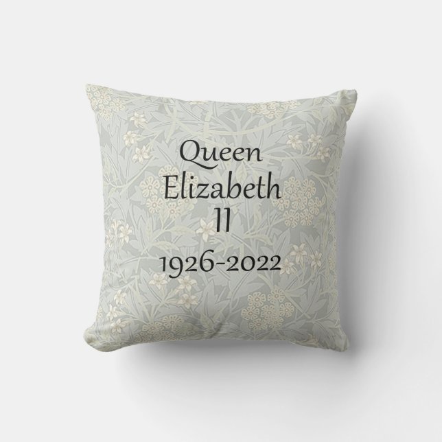 Queen Elizabeth II 1926-2022 Throw Pillow (Front)