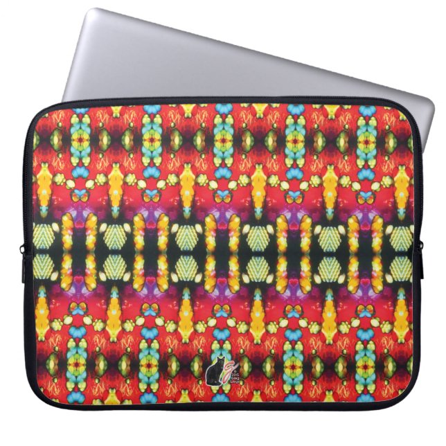 Querrilatitudes KCFX Laptop Sleeve (Front)