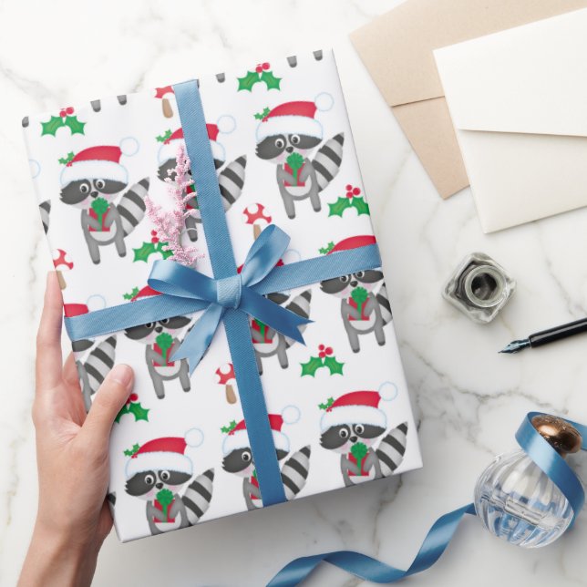 Racoon Christmas Wrapping Paper (Gifting)