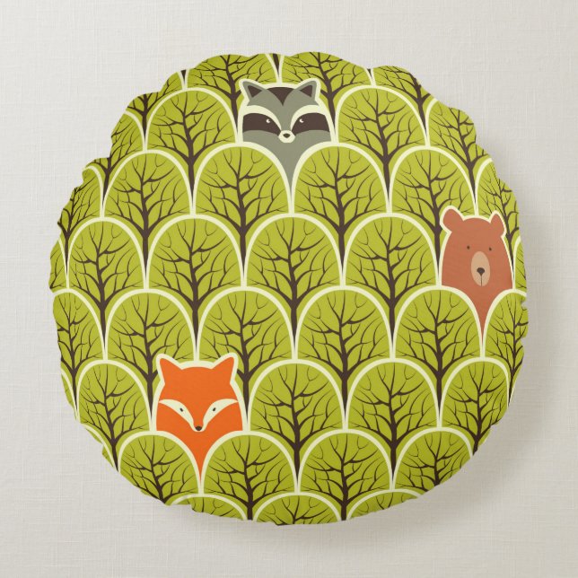 Racoon fox and bear in a forest seamless pattern round cushion (Front)