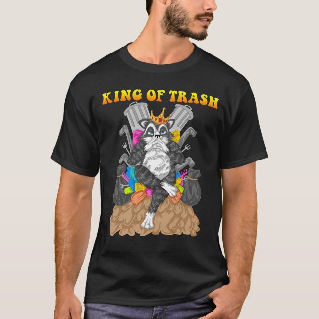 Racoon king of trash  T-Shirt (Front)