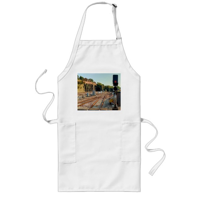 Railway tracks long apron (Front)