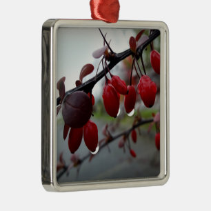 Rain on twig metal tree decoration
