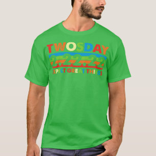 Rainbow Twosday 22222 Expect Great Things Gift T-Shirt