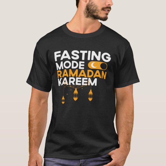 Ramadan Fasting Fashion On Happy Ramadan Muslims H T-Shirt (Front)