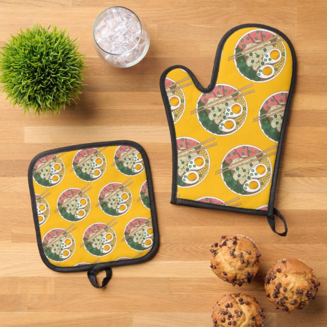 Ramen Noodles Bowl Japanese Food Restaurant Foodie Oven Mitt & Pot Holder Set (Top Down)