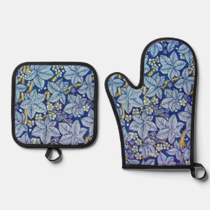 Raspberry Tree, William Morris Oven Mitt & Pot Holder Set