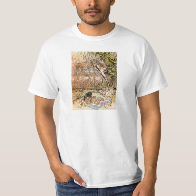 Rat And Mole Have A Picnic - Arthur Rackham T-Shirt (Front)
